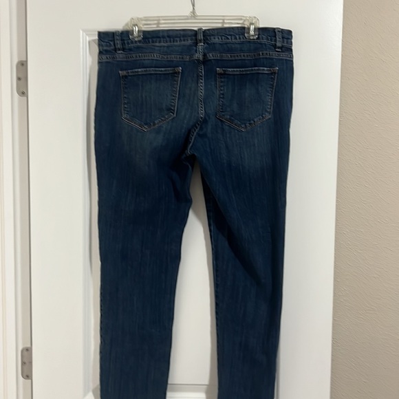 Liz Claiborne Jeans - Picture 3 of 4